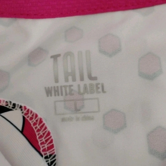 Tail White Label Sleeveless V-Neck Golf Top Geometric Pink White Size L NWT - Picture 4 of 6